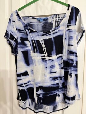 Simply Vera Vera Wang Blue & White Abstract Short Sleeve Tee